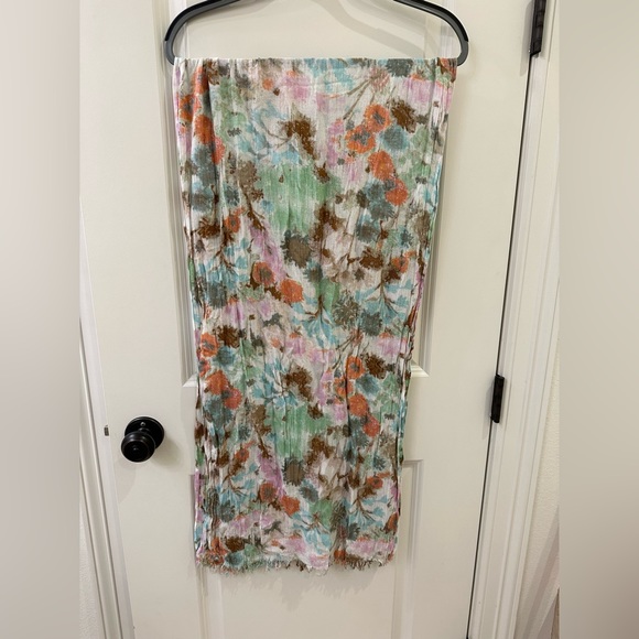 Abstract Floral Raw Hem Edge Lightweight Scarf Accessory Spring Pastel Neutrals - Picture 9 of 9